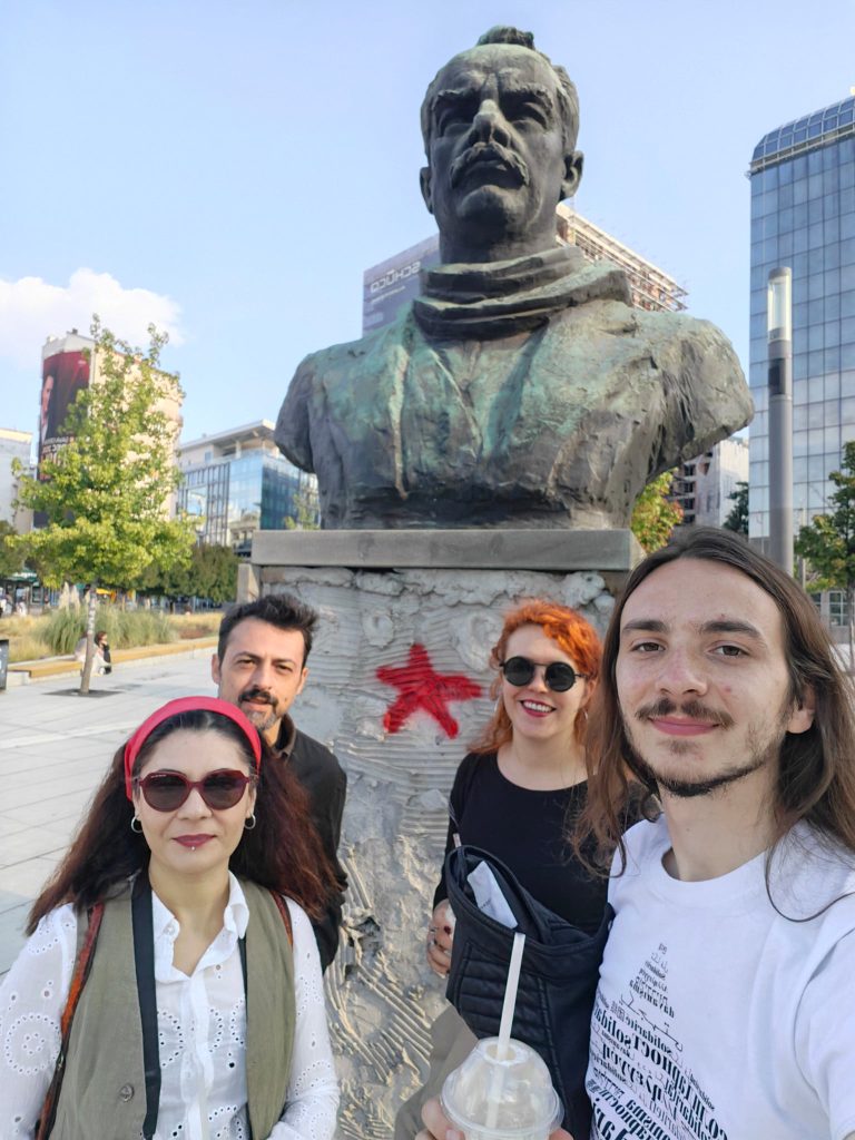 (Фоторепортажа) РЕВОЛУЦИОНЕРЕН БЕЛГРАД